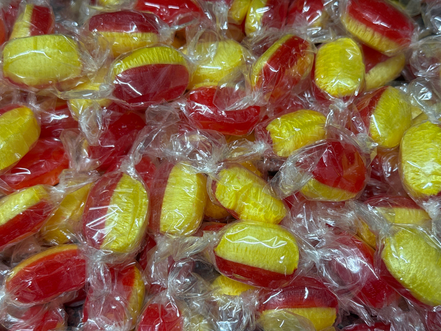 Rhubarb & Custard (hardboiled) (100grams)